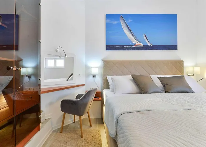 5* Luxury Michele *