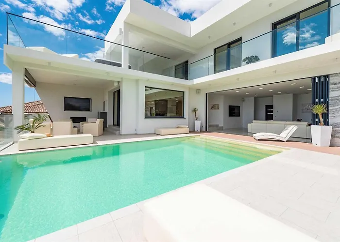 5* Luxury Michele *