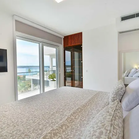 Vila 5* Luxury Michele *