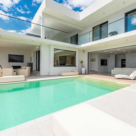 5* Luxury Michele *