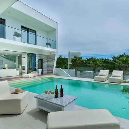 Vila 5* Luxury Michele *