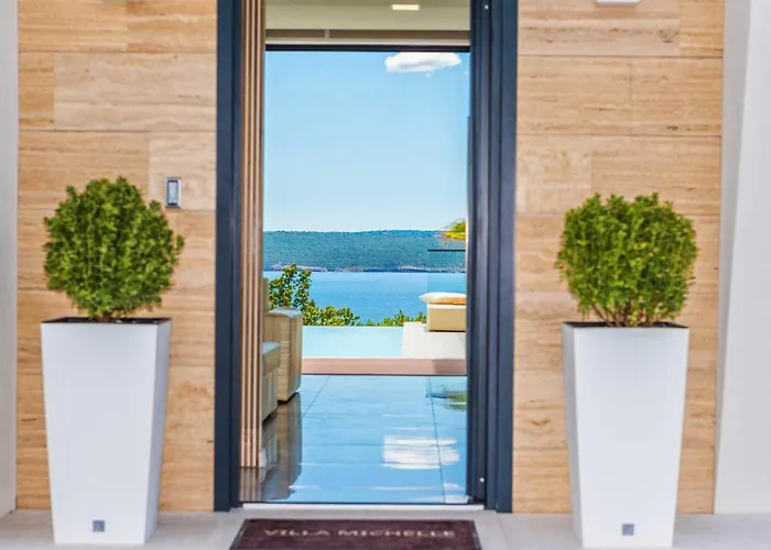 5* Luxury Michele Вилла Ясенице