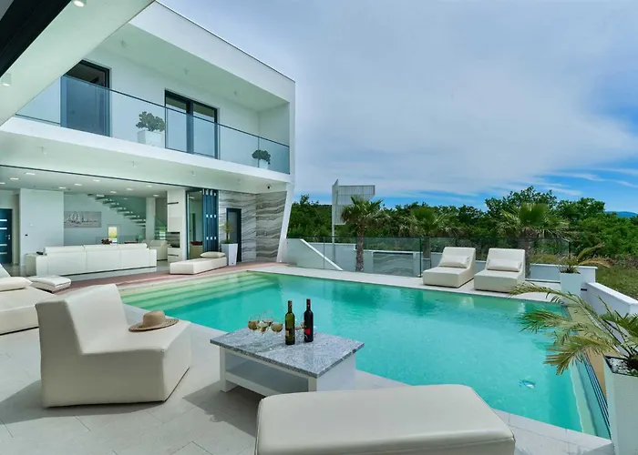 Вилла 5* Luxury Michele *